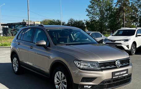 Volkswagen Tiguan II, 2019 год, 2 195 000 рублей, 3 фотография