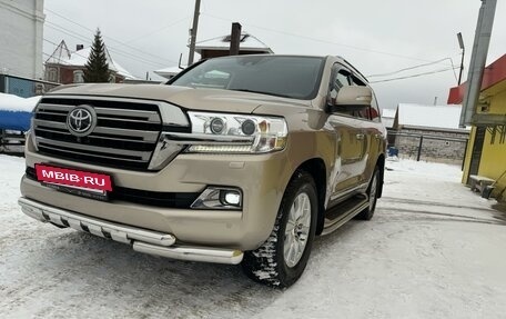 Toyota Land Cruiser 200, 2016 год, 7 500 000 рублей, 7 фотография