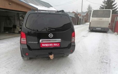 Nissan Pathfinder, 2010 год, 1 620 000 рублей, 3 фотография