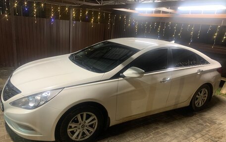 Hyundai Sonata VI, 2012 год, 1 320 000 рублей, 2 фотография