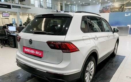 Volkswagen Tiguan II, 2022 год, 3 799 000 рублей, 5 фотография