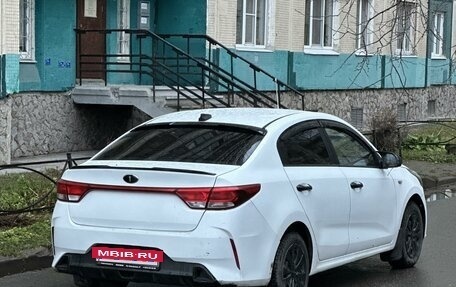 KIA Rio IV, 2018 год, 960 000 рублей, 5 фотография