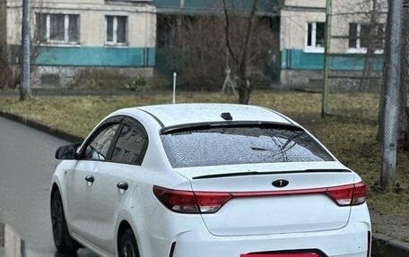 KIA Rio IV, 2018 год, 960 000 рублей, 4 фотография