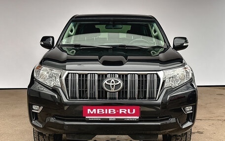 Toyota Land Cruiser Prado 150 рестайлинг 2, 2021 год, 6 100 000 рублей, 2 фотография