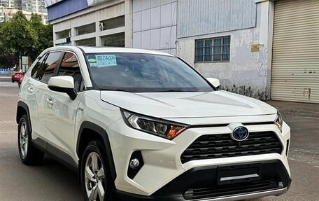 Toyota RAV4, 2021 год, 3 500 000 рублей, 3 фотография