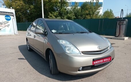 Toyota Prius, 2008 год, 900 000 рублей, 2 фотография