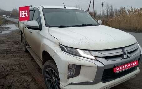 Mitsubishi L200 IV рестайлинг, 2020 год, 3 500 000 рублей, 2 фотография