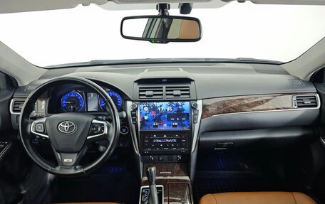 Toyota Camry, 2017 год, 2 349 000 рублей, 13 фотография