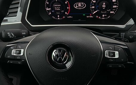 Volkswagen Tiguan II, 2018 год, 2 649 800 рублей, 23 фотография