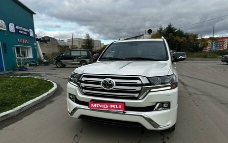 Toyota Land Cruiser 200, 2016 год, 7 800 000 рублей, 1 фотография