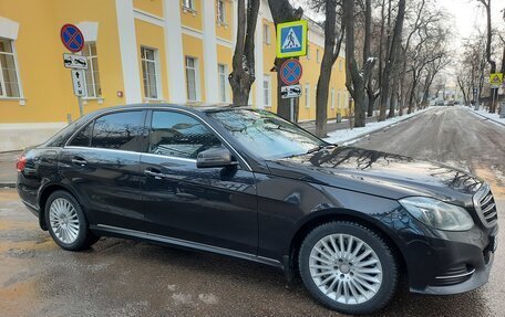 Mercedes-Benz E-Класс, 2015 год, 2 500 000 рублей, 4 фотография