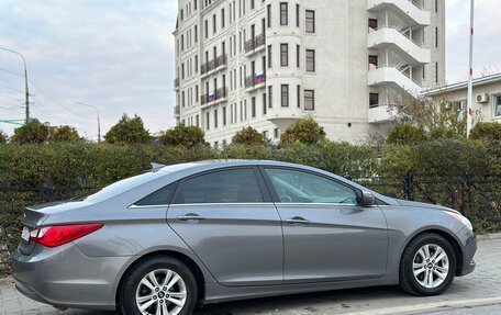 Hyundai Sonata VI, 2013 год, 1 299 000 рублей, 5 фотография