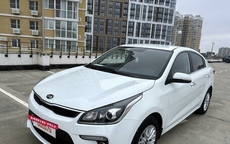 KIA Rio IV, 2018 год, 1 750 000 рублей, 3 фотография