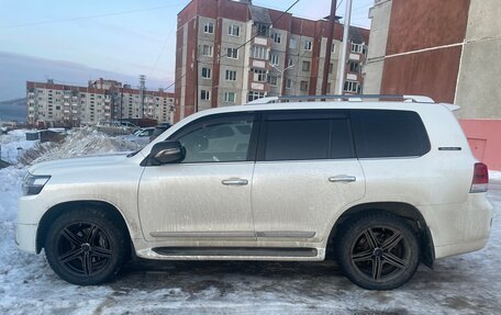 Toyota Land Cruiser 200, 2016 год, 7 800 000 рублей, 2 фотография