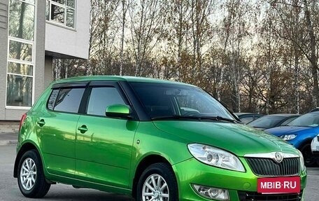 Skoda Fabia II, 2012 год, 880 990 рублей, 2 фотография