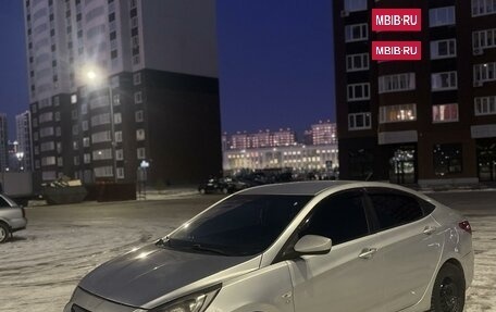 Hyundai Solaris II рестайлинг, 2013 год, 630 000 рублей, 15 фотография