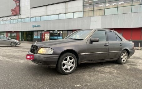 Mercedes-Benz C-Класс, 1994 год, 265 000 рублей, 1 фотография