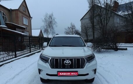 Toyota Land Cruiser Prado 150 рестайлинг 2, 2014 год, 3 200 000 рублей, 1 фотография