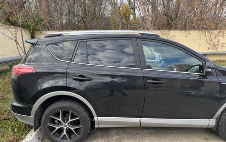 Toyota RAV4, 2017 год, 3 100 000 рублей, 4 фотография