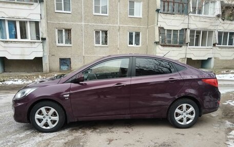 Hyundai Solaris II рестайлинг, 2013 год, 1 020 000 рублей, 3 фотография