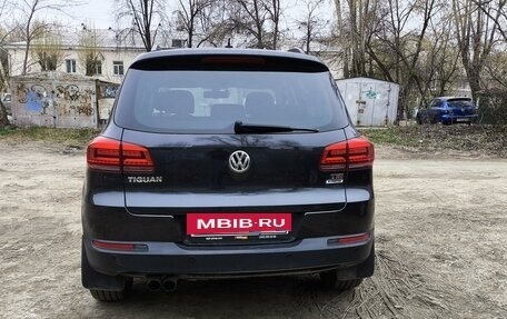 Volkswagen Tiguan I, 2015 год, 1 800 000 рублей, 2 фотография