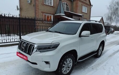 Toyota Land Cruiser Prado 150 рестайлинг 2, 2014 год, 3 200 000 рублей, 3 фотография