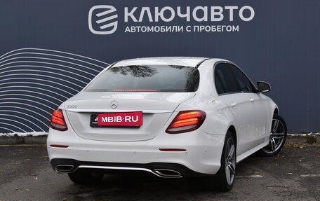 Mercedes-Benz E-Класс, 2020 год, 4 150 000 рублей, 2 фотография