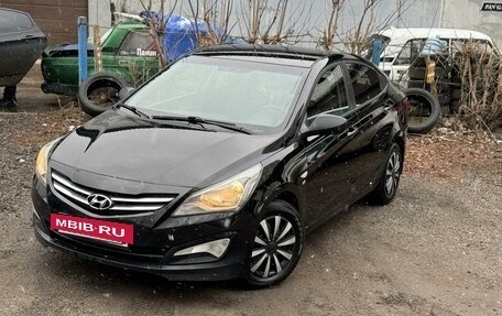 Hyundai Solaris II рестайлинг, 2015 год, 1 050 000 рублей, 4 фотография