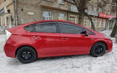 Toyota Prius, 2013 год, 1 100 000 рублей, 19 фотография