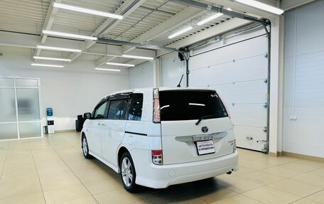 Toyota ISis I, 2013 год, 1 549 000 рублей, 4 фотография