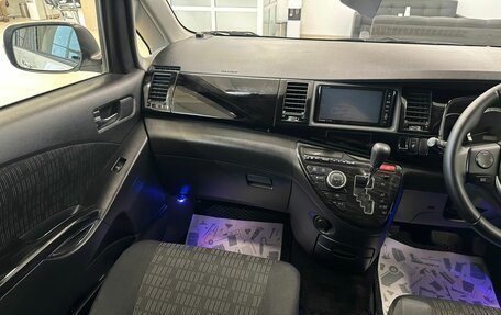 Toyota ISis I, 2013 год, 1 549 000 рублей, 14 фотография