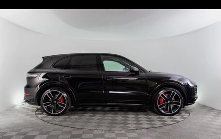 Porsche Cayenne III, 2021 год, 16 000 000 рублей, 3 фотография