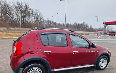 Renault Sandero I, 2013 год, 999 000 рублей, 2 фотография