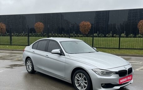 BMW 3 серия, 2013 год, 1 300 000 рублей, 3 фотография