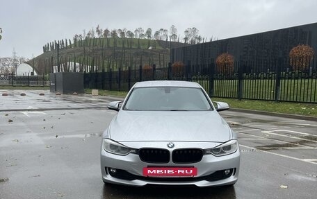 BMW 3 серия, 2013 год, 1 300 000 рублей, 4 фотография