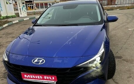 Hyundai Elantra, 2021 год, 2 050 000 рублей, 4 фотография