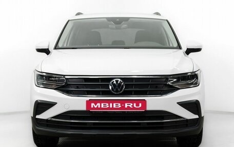 Volkswagen Tiguan II, 2021 год, 3 285 000 рублей, 2 фотография