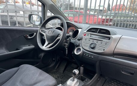 Honda Jazz II рестайлинг, 2009 год, 818 000 рублей, 21 фотография