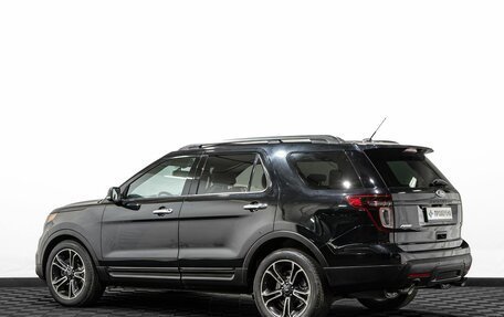 Ford Explorer VI, 2013 год, 2 199 000 рублей, 2 фотография