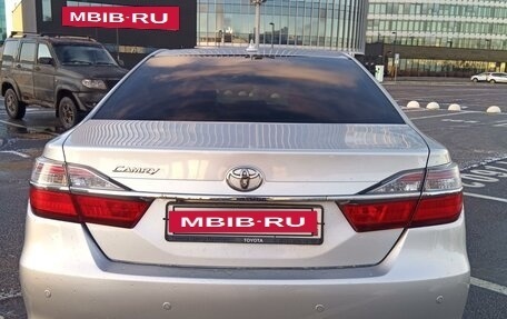 Toyota Camry, 2017 год, 2 350 000 рублей, 6 фотография