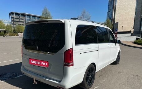 Mercedes-Benz V-Класс, 2014 год, 4 000 000 рублей, 3 фотография