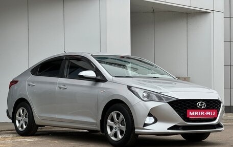 Hyundai Solaris II рестайлинг, 2021 год, 1 870 000 рублей, 4 фотография