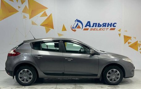 Renault Megane III, 2013 год, 790 000 рублей, 2 фотография