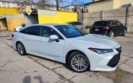 Toyota Avalon, 2021 год, 5 100 000 рублей, 3 фотография