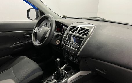 Mitsubishi ASX I рестайлинг, 2013 год, 990 000 рублей, 10 фотография