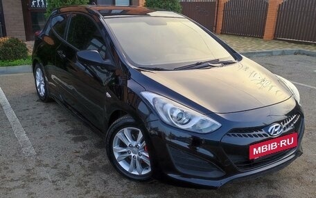 Hyundai i30 II рестайлинг, 2013 год, 885 000 рублей, 3 фотография