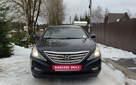 Hyundai Sonata VI, 2011 год, 1 120 000 рублей, 2 фотография