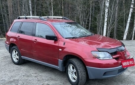 Mitsubishi Outlander III рестайлинг 3, 2003 год, 565 000 рублей, 10 фотография