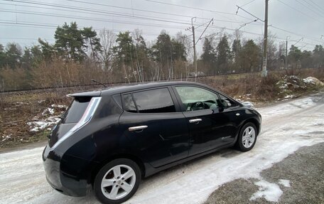 Nissan Leaf I, 2013 год, 650 000 рублей, 2 фотография