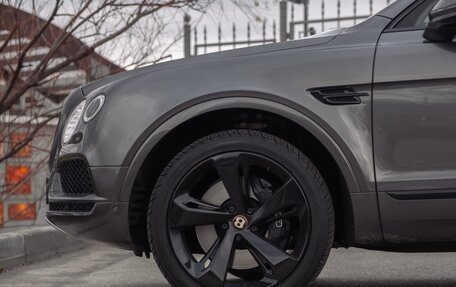 Bentley Bentayga I, 2019 год, 14 700 000 рублей, 14 фотография